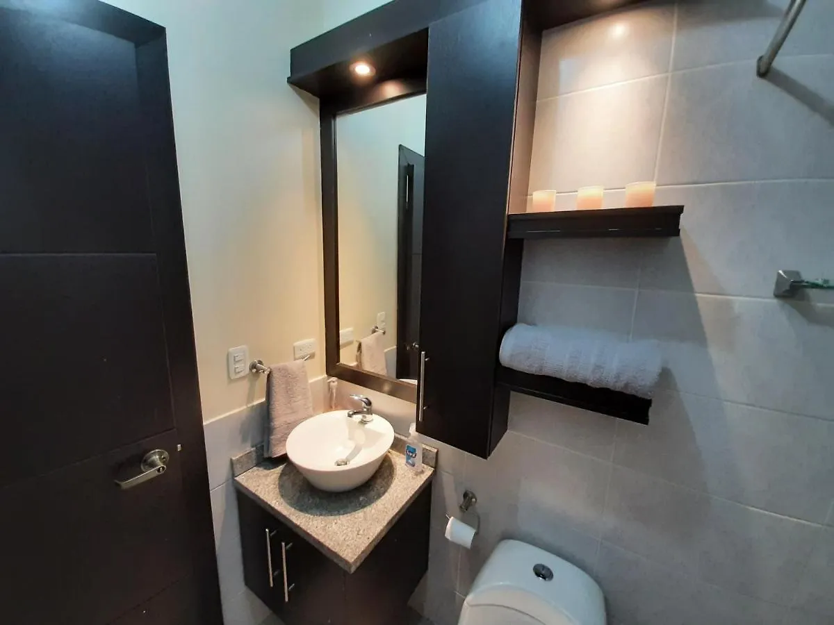 Lejlighed Great View, Hasta 6 Huespedes, 3 Habitaciones Ponceano Alto Quito