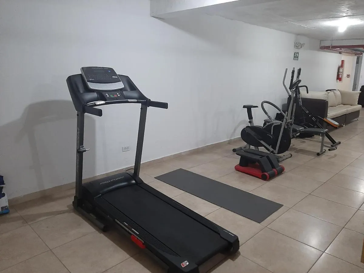 Great View, Hasta 6 Huespedes, 3 Habitaciones Ponceano Alto Quito