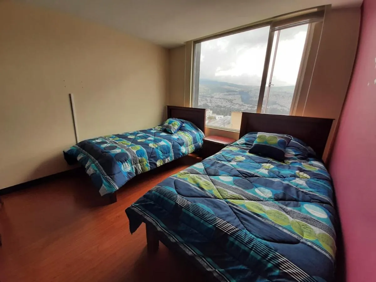 Great View, Hasta 6 Huespedes, 3 Habitaciones Ponceano Alto Quito
